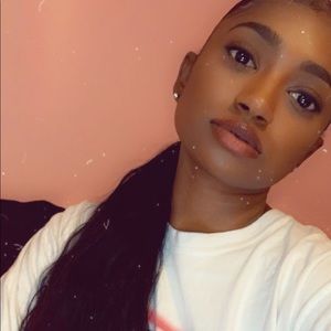 Meet your Posher, Maya